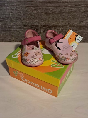 Crocodilino baby leather shoes, size 19