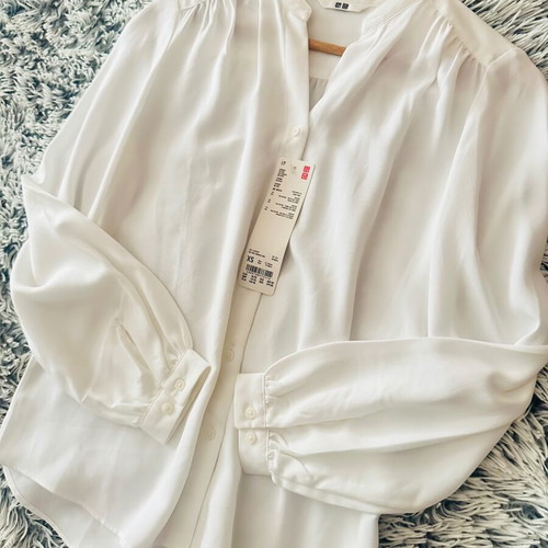 Uniqlo white viscose shirt new, size XS