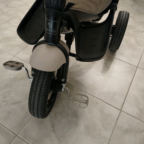 Loreli Jaguar children's bicycle like new with rubber wheels