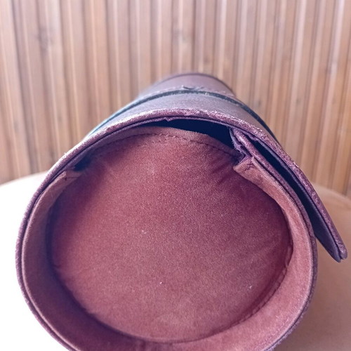 Collectible leather case for Chivas Regal 12 years whisky like new