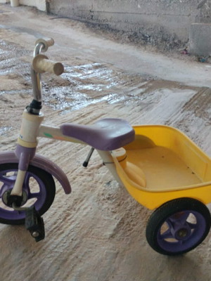 Vintage tricycle with storage used, excellent condition
