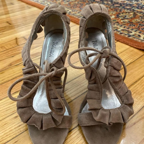 Toi&Moi suede heels like new, size 38, brown