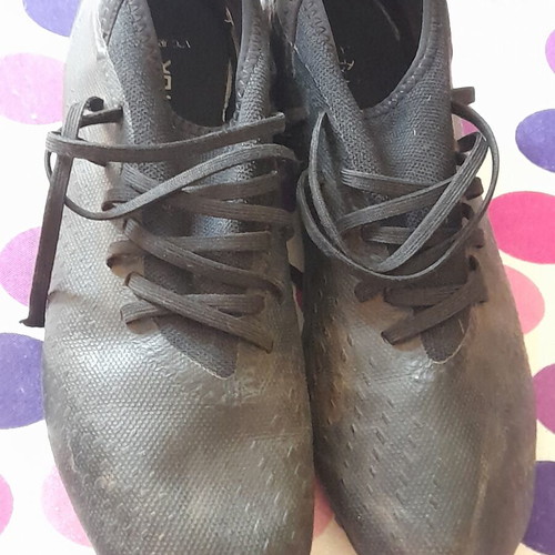 Adidas Predator football shoes size 44 used, black with studs