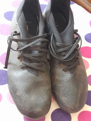 Adidas Predator football shoes size 44 used, black with studs
