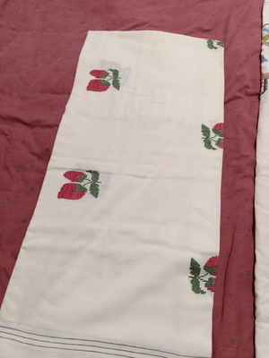 Handwoven tablecloth like new