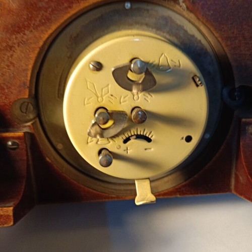 MOM table clock used, needs service