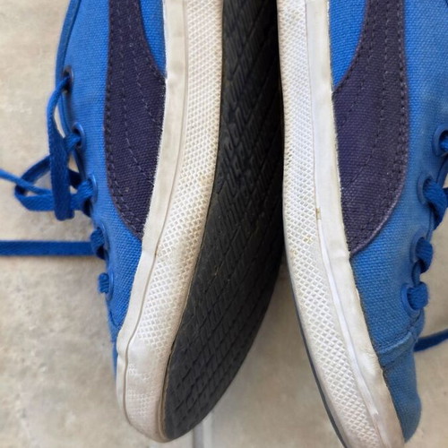 Puma sneakers blue size 28 used for boys