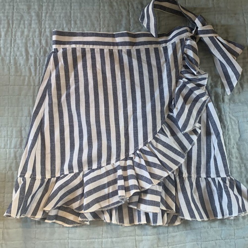 Stripe wrap skirt with frill size XS like new, Shein
