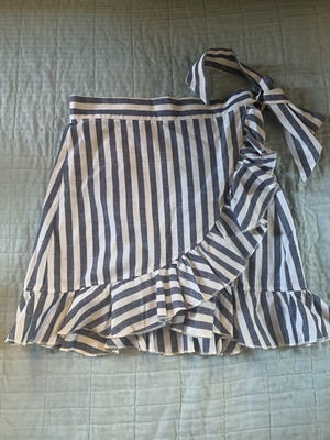 Stripe wrap skirt with frill size XS like new, Shein