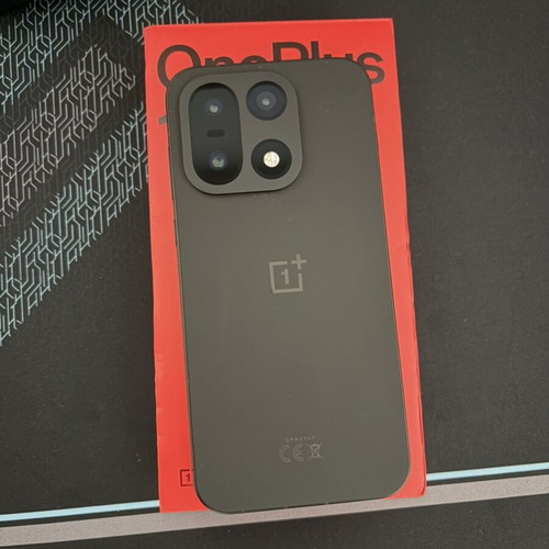 OnePlus 15 Black 12GB/256GB Android phone like new