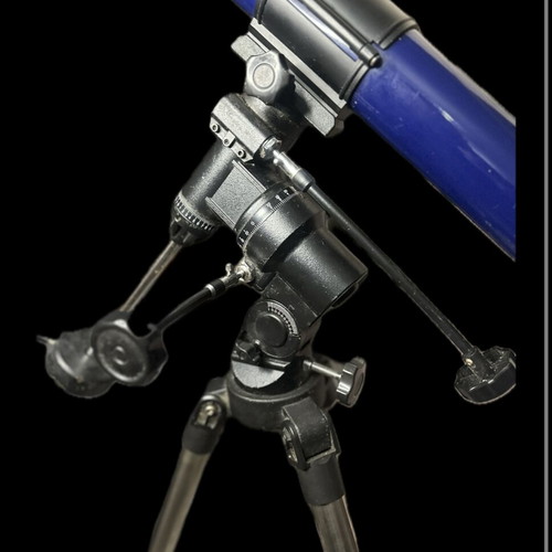 Bresser Skylux 70/700 telescope used with tripod and eyepieces