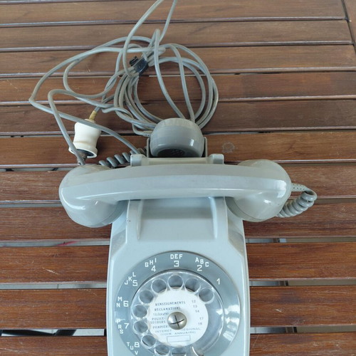 CTD Paris telephone model propertie de letat used, French made