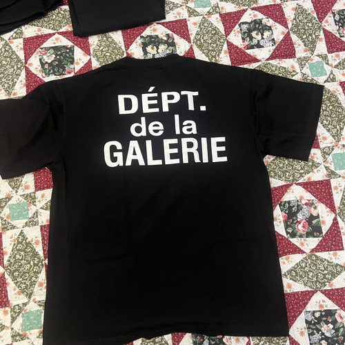 Gallery Dept T-shirt new, size M, oversized fit