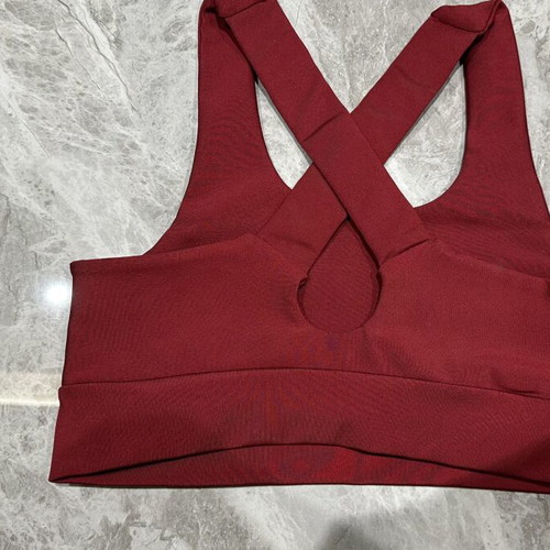 Burgundy fitness set with shaping leggings and lifting top