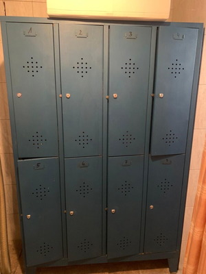 Gym lockers used, pack of 16