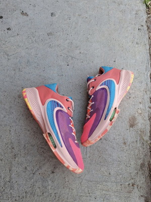 Nike Zoom Freak 4 χαμηλά μπασκετικά παπούτσια μεταχειρισμένα, ροζ πολύχρωμα, μέγεθος 46