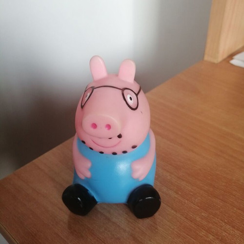 Daddy Pig soft plastic figure 8cm like new