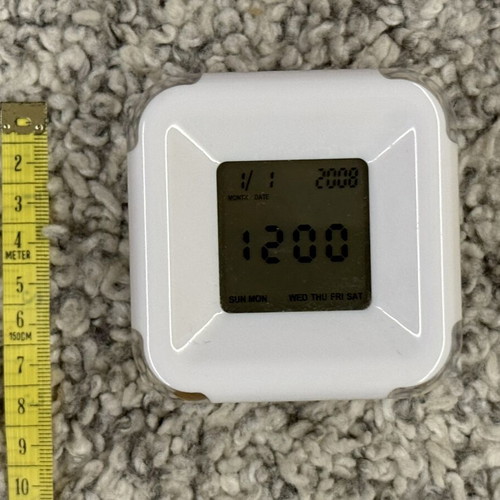Digital Clock Alarm and Room Thermometer with 4 Functions like new