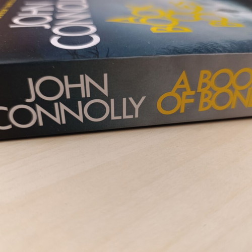 A Book of Bones by John Connolly like new, English thriller novel