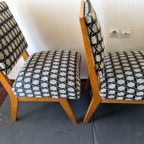 Vintage 1960 set of 2 wooden chairs like new