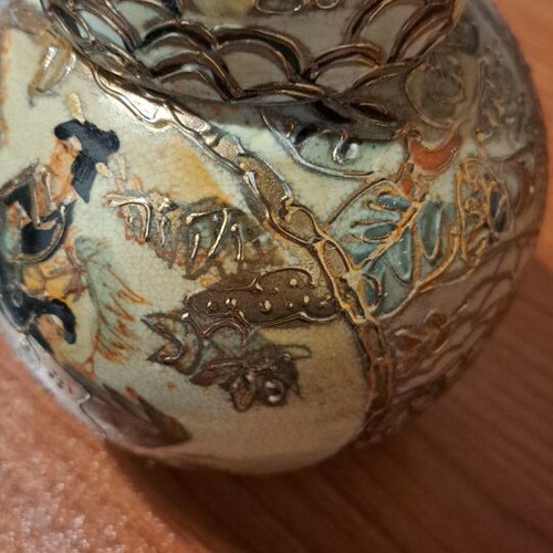 Satsuma vase with Moriage handpainted decoration, vintage