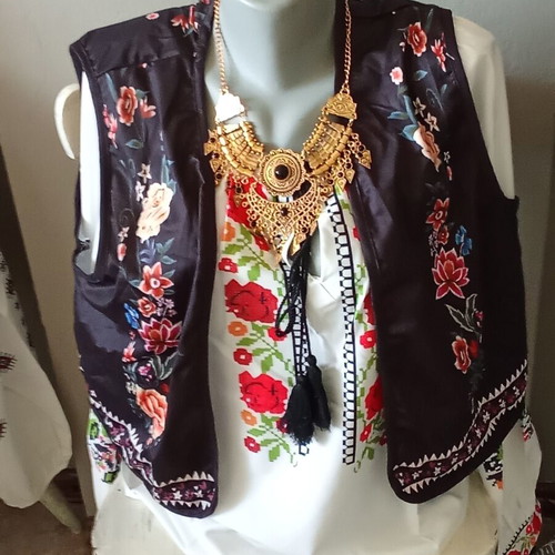 Ethno blouse, thin spring-autumn vest and handmade necklace set, new
