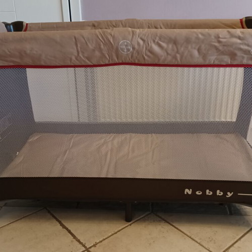 BebeStars Nobby aluminum playpen like new, 2-level with mosquito net