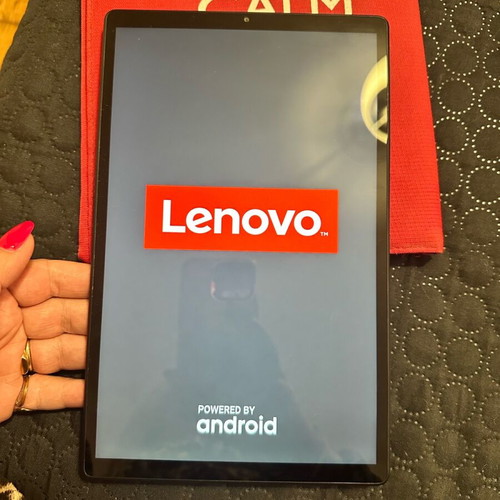 Lenovo tablet with 10’’ screen, almost new