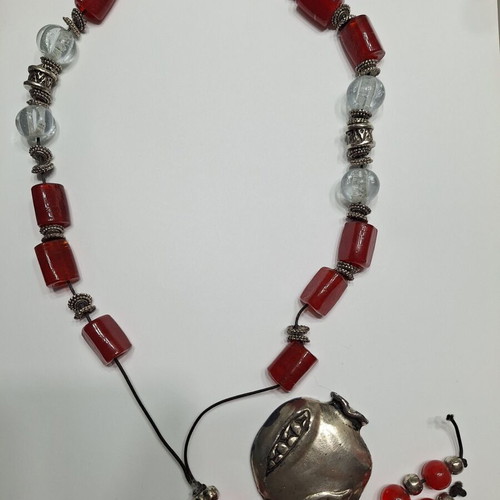 Decorative worry beads used, glass in red and brown colors