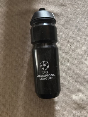 Uefa Champions League Water Bottle like new, black