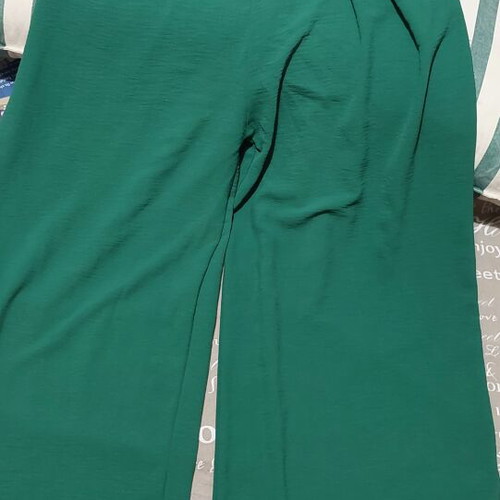 A-Style women's pants green size L like new, airy