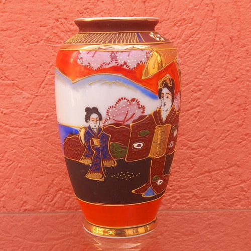Small Japanese vase