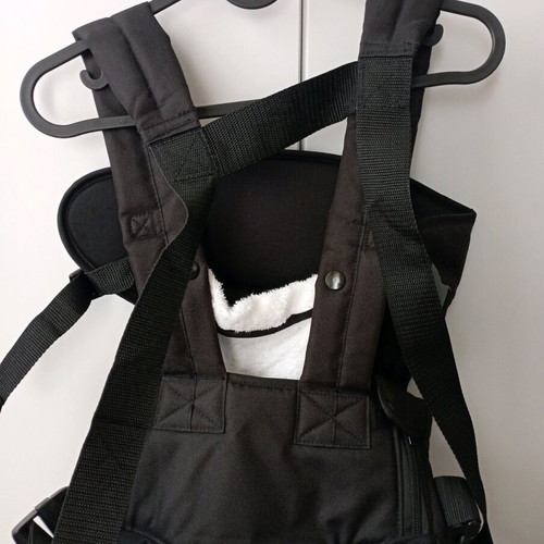 Baby carrier used in very good condition