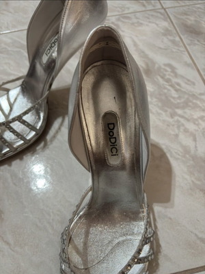 Dodici leather sandals with rhinestones like new, silver