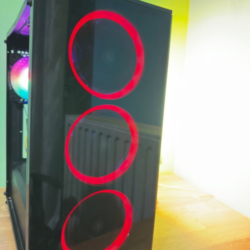 Gaming PC like new with NVIDIA RTX 3060 and AMD Ryzen 5 5600X