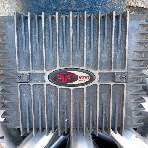 Rockford car amplifier used 1500 watt with wiring and fuse