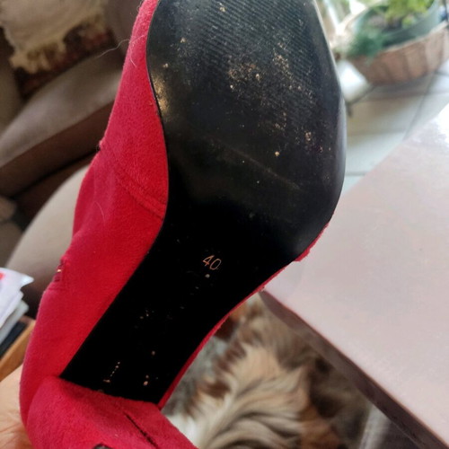 Red elastic low ankle boots like new, size 40