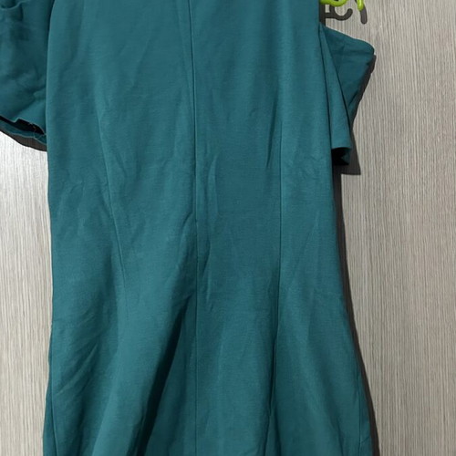 Italian Sportstaff Dress size S like new, green midi evening