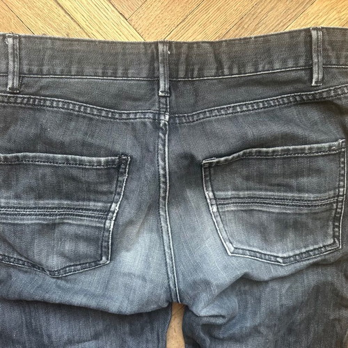 Zara black pants size 38 used with button damage