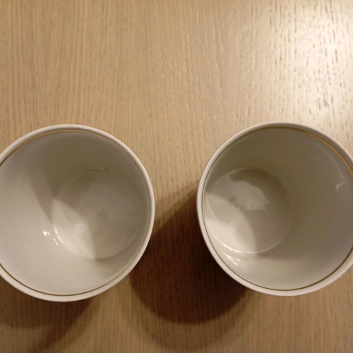 Decorative mugs like new, set of two