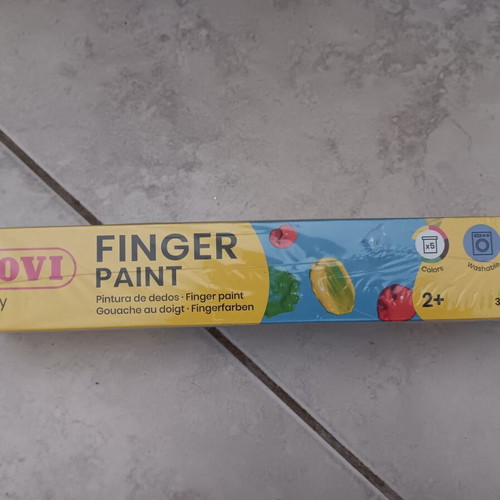 Finger paint in excellent condition