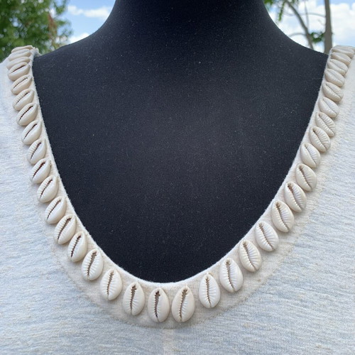 Dress embroidered with real shells like new, size M