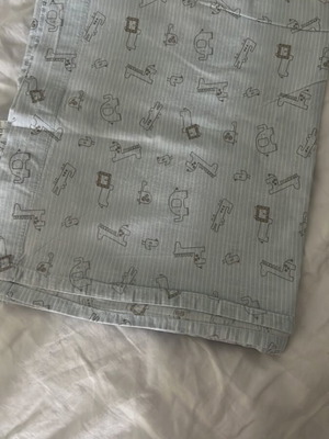 Nef nef crib sheet like new