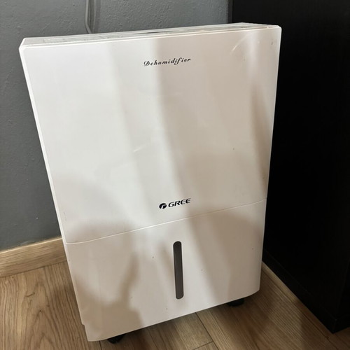Gree Dehumidifier like new