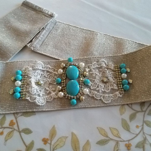 Elastic Women's Belt with Lace and Blue Stones like new