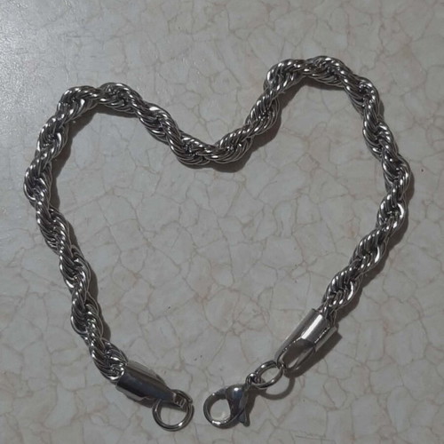 Stainless steel men's bracelet brand new no5