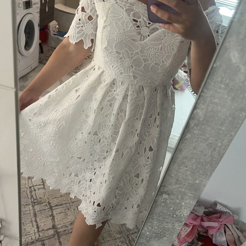 Boohoo white official dress new, size 40 M/L