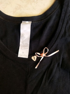 Devotion sleeveless blouse medium black like new