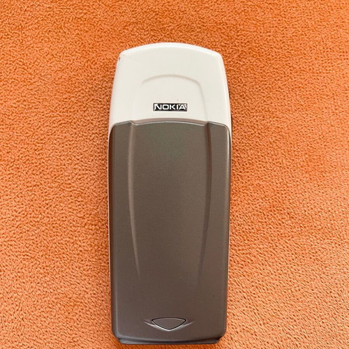 Nokia 6100