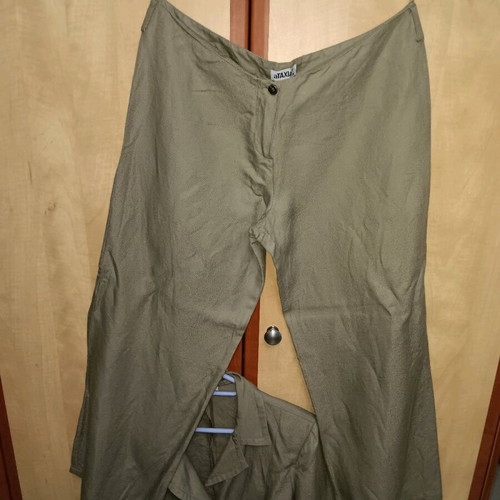 Khaki linen suit set Ataxia like new